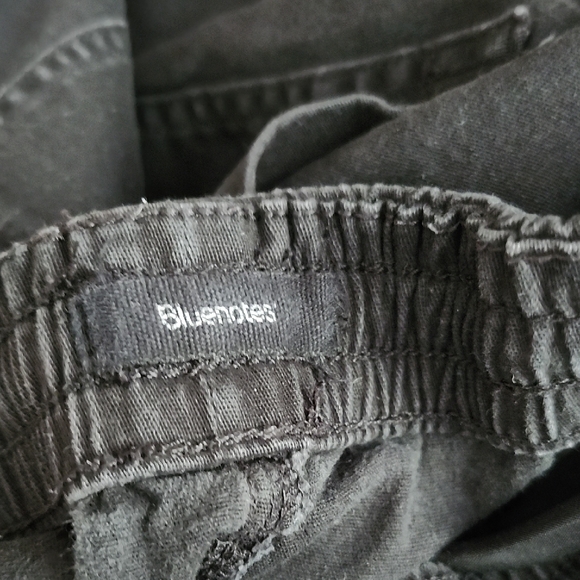 💙Bluenotes -  Black High Rise Jogger Pants - Picture 3 of 3